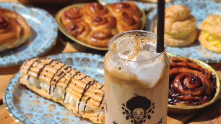 קפה פלורה במושב שתולים