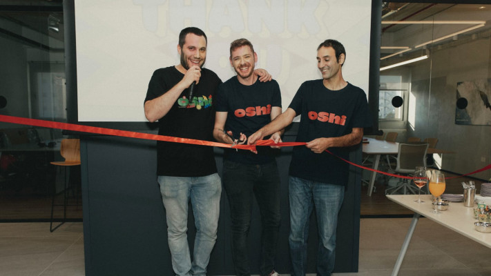 מימין לשמאל: ד''ר רון סיקסיק, ד''ר אריאל שקלני, אופק רון