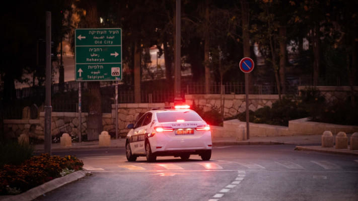 ניידת משטרה (צילום: יונתן זינדל, פלאש 90)