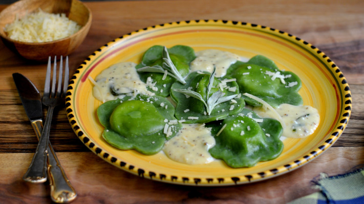 רוטב שמנת פסטו