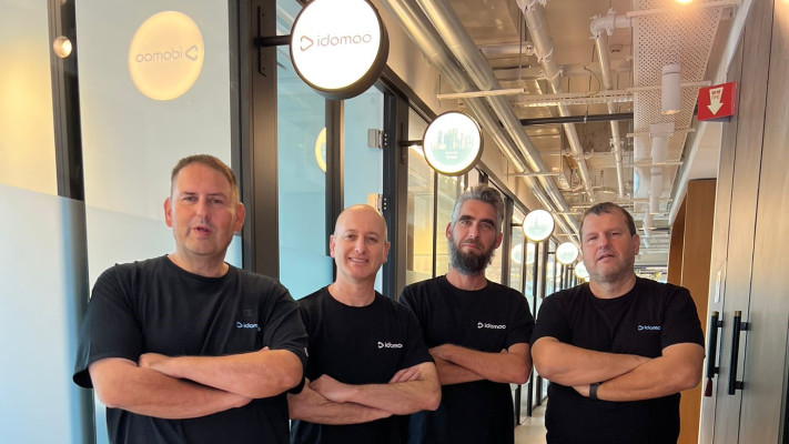 מייסדי אידומו