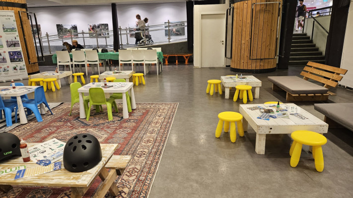 סדנה לעיצוב קסדה של ליים