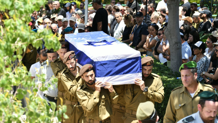 הלווייתו של עומר סמדג'ה (צילום: ראובן קסטרו)