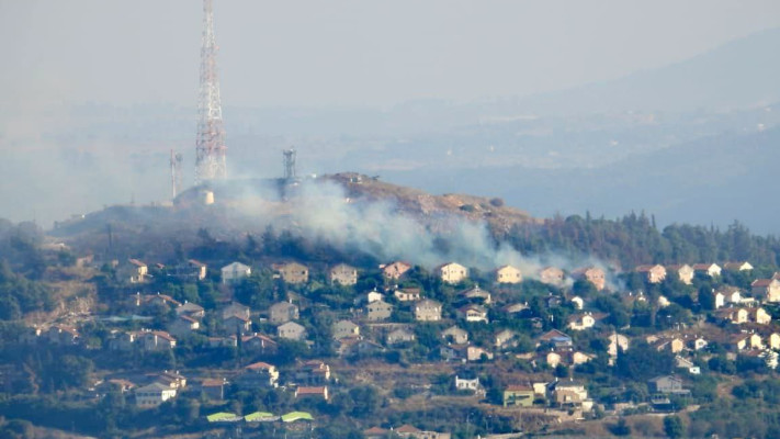 מטולה עולה באש (צילום: רשתות ערביות)