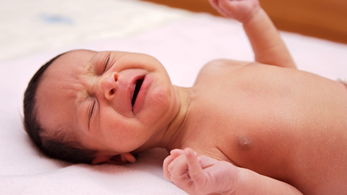  כאשר עולה חשד להתעללות, חדרי המיון מפעילים פרוטוקול בדיקות מקיף