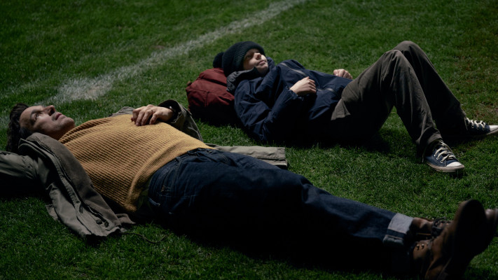 ג'ייסון ואביו, מתוך הסרט ''מורדים לסופ''ש''