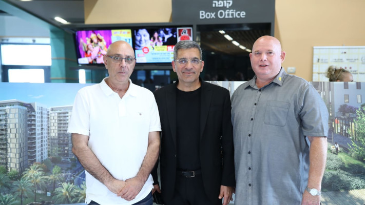 חניכת פרויקט פינוי בינוי ביהוד במעמד ראש העיר אמנון סעד