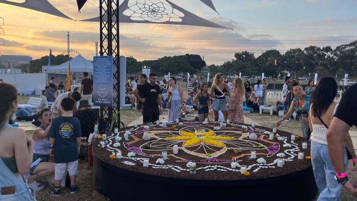 אלטר במסיבה לזכר נרצחי הנובה