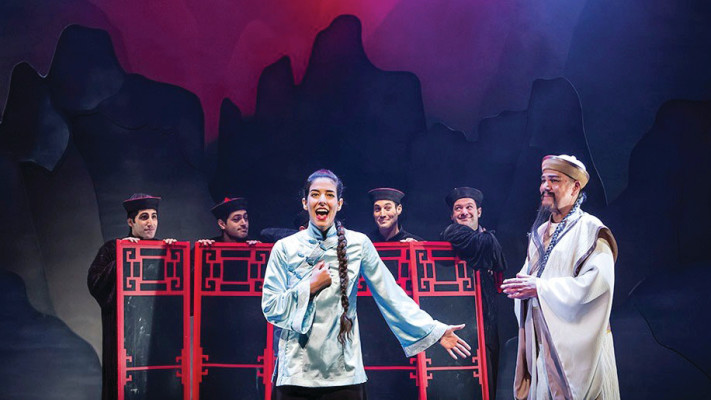 הצגה ''מולאן''