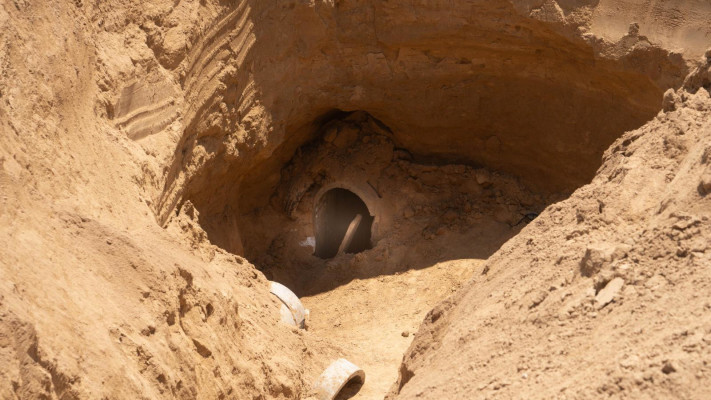 המנהרה בה הוחזקו גופות חטופים (צילום: דובר צה''ל)