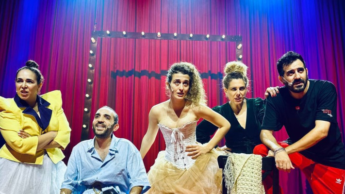 ברבור שחור של תיאטרון דימונה