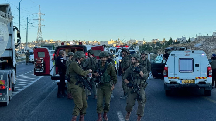 זירת הפיגוע ליד קרית ארבע (צילום: דובר צה''ל)