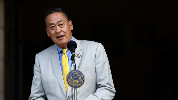 ראש ממשלת תאילנד לשעבר, סרטה תוויסין