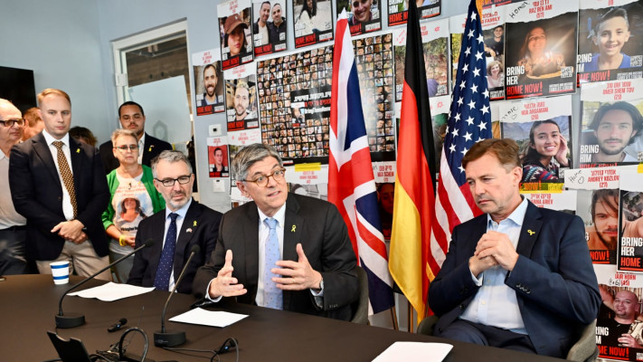 שגרירי גרמניה, בריטניה וארה''ב במסיבת עיתונאים