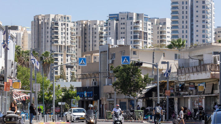 שכונת מגורים בתל אביב (צילום: דור פזואלו, פלאש 90)