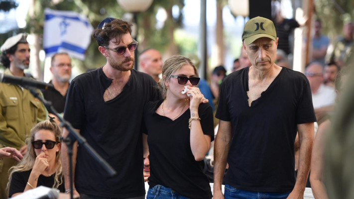 הלוויתו של יותם יצחק פלד ז''ל