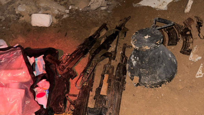 ציוד לחימה שאותר במנהרה בחאן יונס