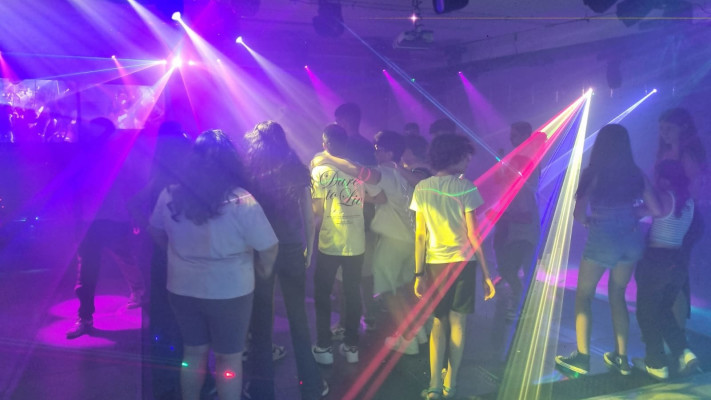 בת מצווה במועדון: חגיגה בלתי נשכחת עם אטרקציות מלהיבות