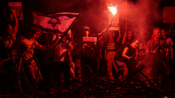 הפגנה לשחרור החטופים, מדורה באיילון