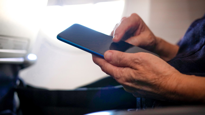 טלפון בטיסה