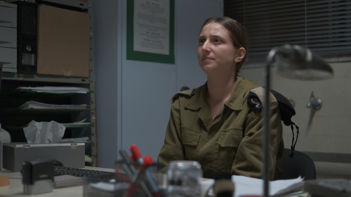 אלונה סער ב''המפקדת'' (צילום: רן מנדלסון: באדיבות כאן 11, בלאק שיפ הפקות סרטים)