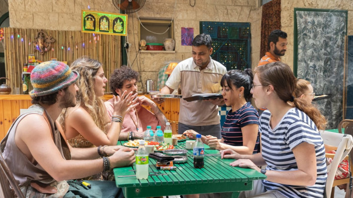 האחיות המוצלחות שלי 4: הודו (צילום: איתן ברנט)