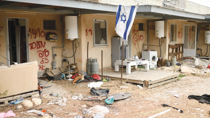 בתים הרוסים בכפר עזה (צילום: גילי יערי, פלאש 90)