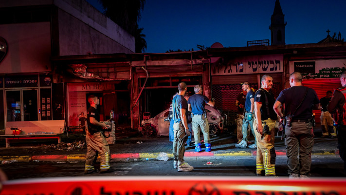 זירת הפיגוע הפלילי ברמלה (צילום: אבשלום ששוני)