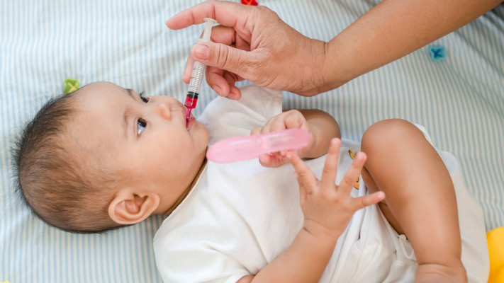 מחלה ויראלית. חום עד 3 ימים והפרשות שקופות