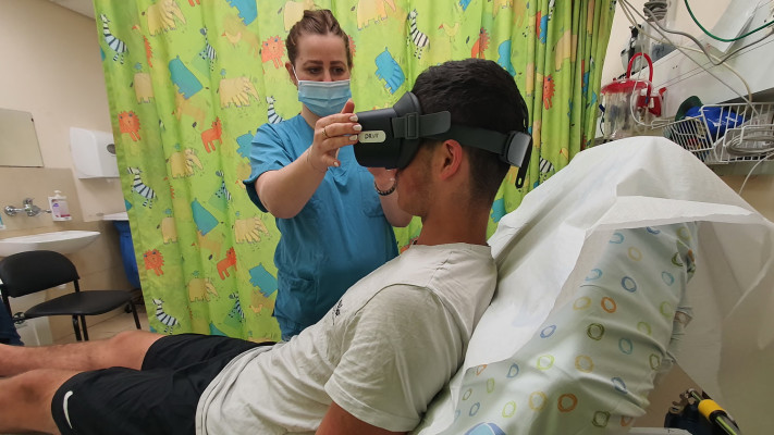 מציאות מדומה בחדר המיון. הפחתת חרדה (צילום: באדיבות בית החולים הלל יפה)