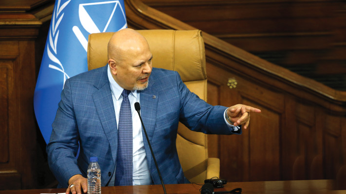 התובע בבית הדין הפלילי בהאג כרים קאן שהוציא את צווי המעצר (צילום: רויטרס)