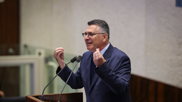 ''שקר וכזב, חבורת שקרנים'', גדעון סער בנאום בכנסת עם הצטרפותו לממשלה (צילום: דוברות הכנסת)