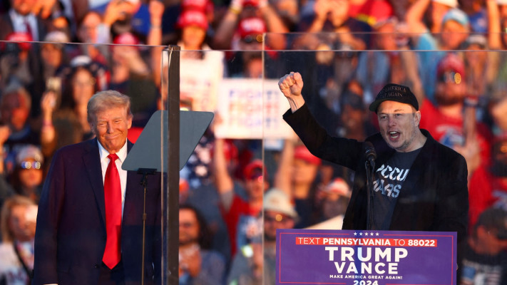 אילון מאסק ודונלד טראמפ בעצרת בבאטלר, פנסילבניה, 5.10.24