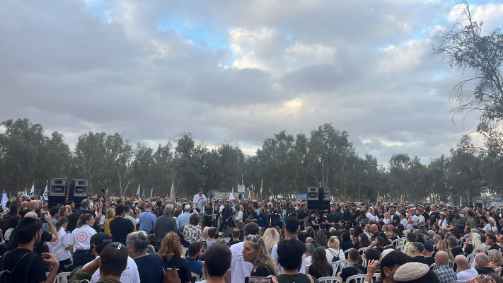 שטח מסיבת ה''נובה'' ברעים  (צילום: אבשלום ששוני)