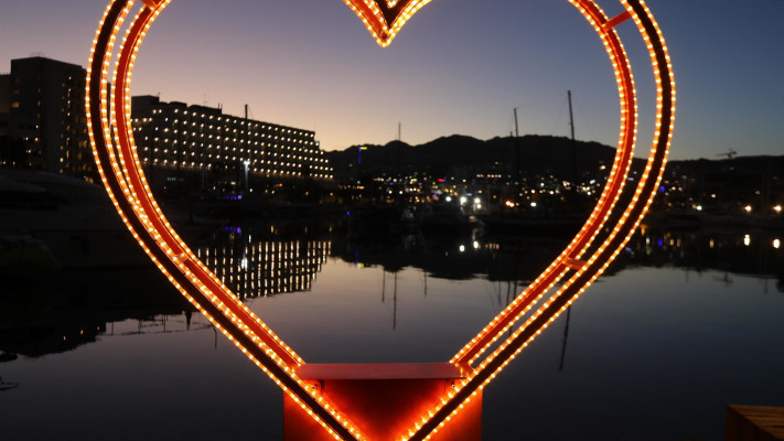 טיילת האורות 