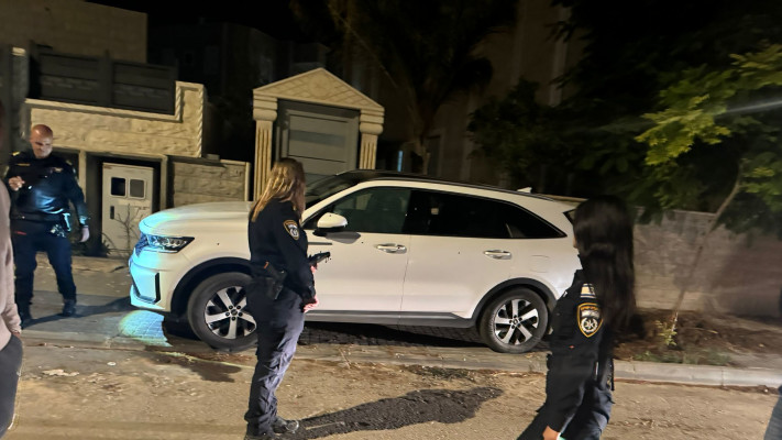 ירי לעבר רכבו של ראש עיריית רהט (צילום: באדיבות המצלם)