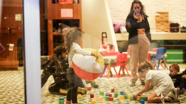 מפונים מקיבוץ מפלסים 