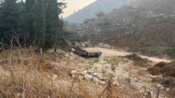 גם בשטח מנסים לארגן שגרה, אבל קשה