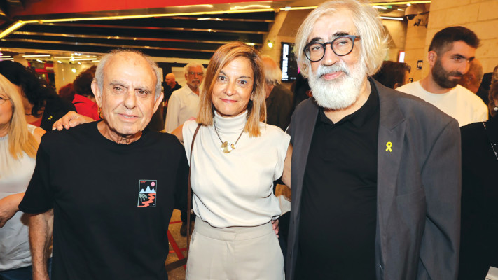 חיים בוזגלו, דינה פלד מנכלית הסינמטק ואלברט אילוז  (צילום: רפי דלויה)