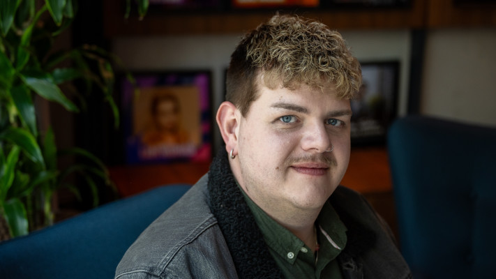 הזמר איזאק גודריאן