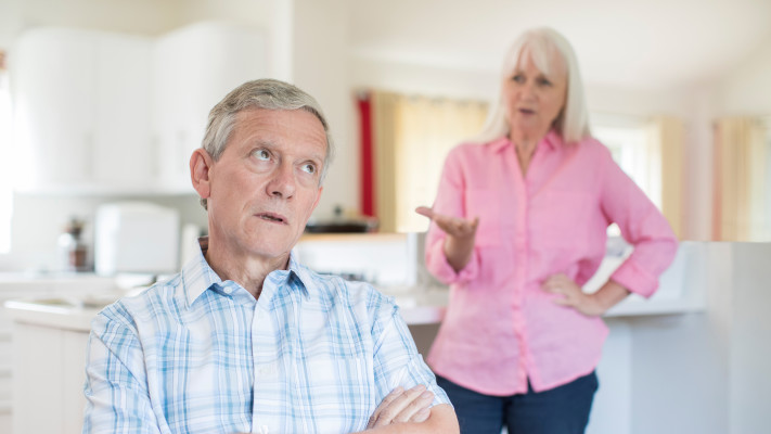 זוג מבוגרים רבים