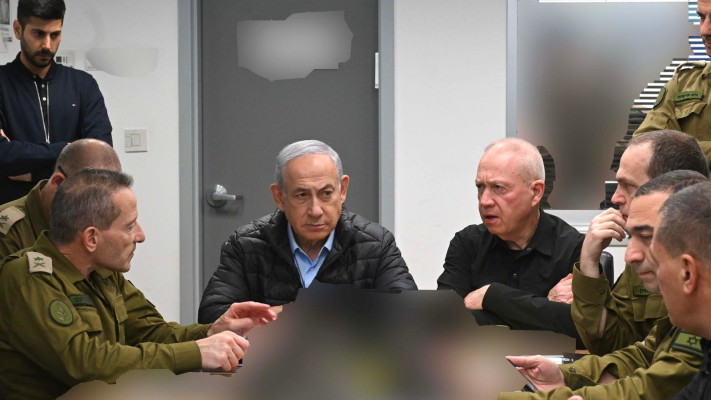 נתניהו, גלנט והלוי בדיון בתקיפה הישראלית על איראן (צילום: אבי אוחיון לע''מ)