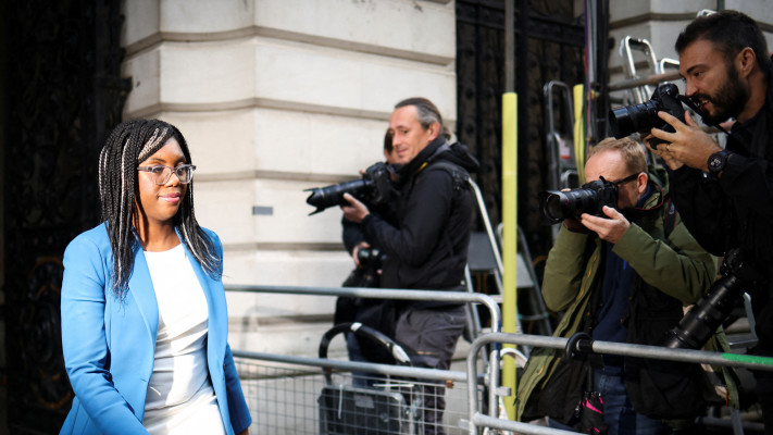 יו״ר מפלגת השמרנים הבריטית, קמי באדנוך