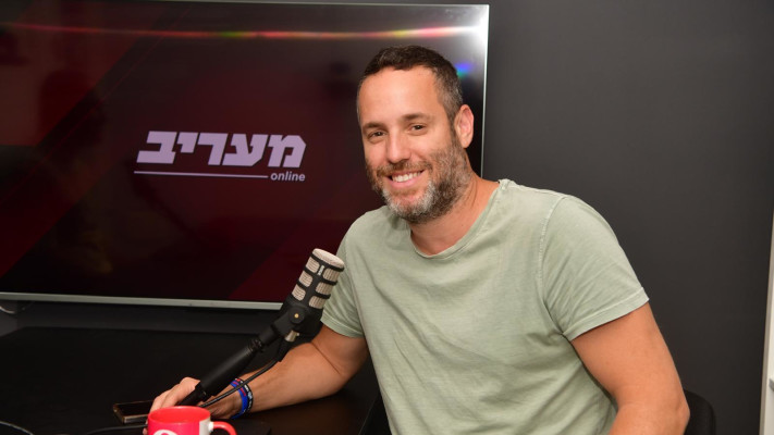 יותם זמרי שדרן ומגיש בערוץ 14 (צילום: אבשלום ששוני)