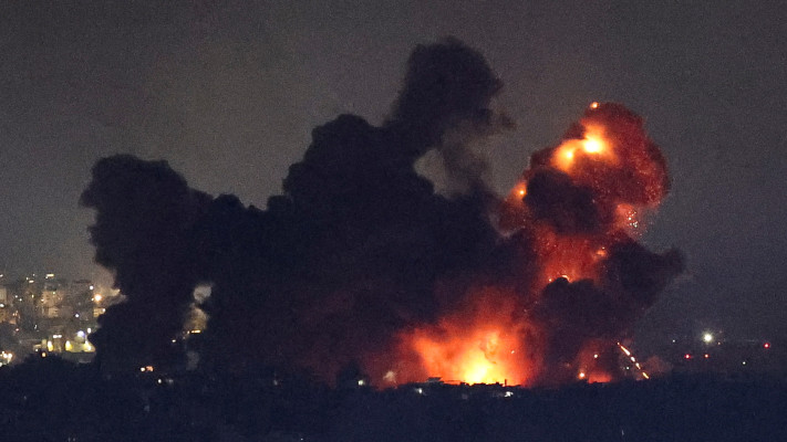 תקיפה בביירות (צילום: REUTERS/Amr Abdallah Dalsh)