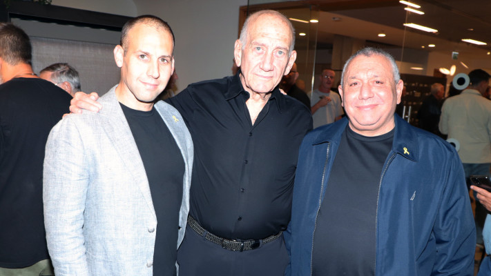 גדי אייזנקוט, אהוד אולמרט ותומר ראב''ד (צילום: ניר פקין)