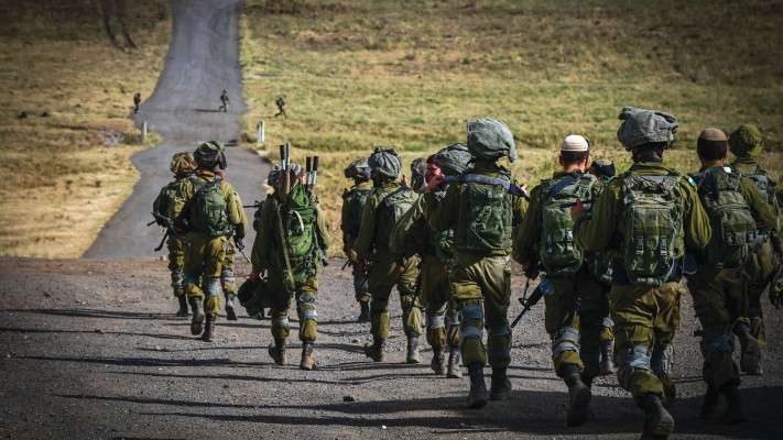 חיילי מילואים בצפון (צילום: מיכאל גלעדי, פלאש 90)