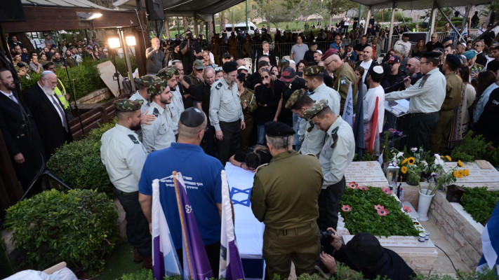 הלוויתו של עידן קינן ז''ל (צילום: אבשלום ששוני)