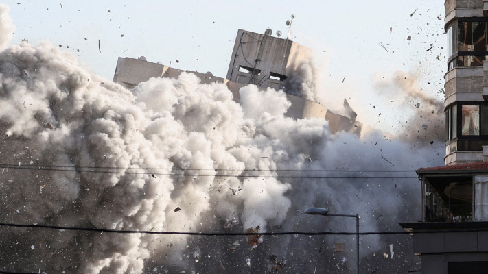 תקיפה בלבנון (צילום:  REUTERS/Mohamed Azakir)