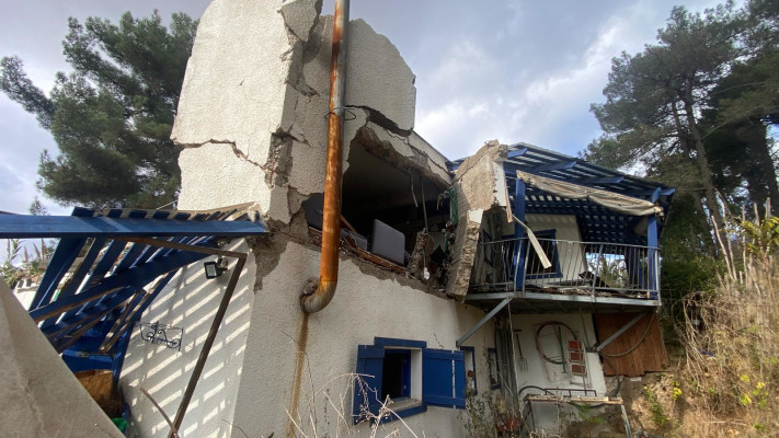 ההרס בקריית שמונה ביום שאחרי הפסקת האש (צילום: אבשלום ששוני)